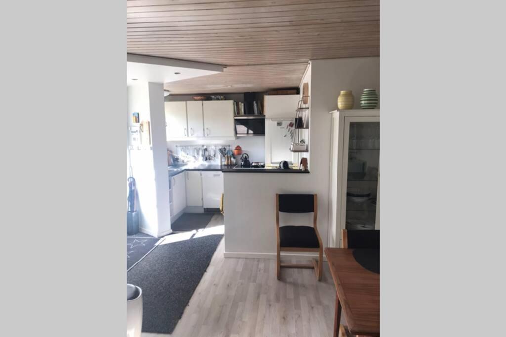 란데르스 Dejlig Lille Hus 아파트 외부 사진